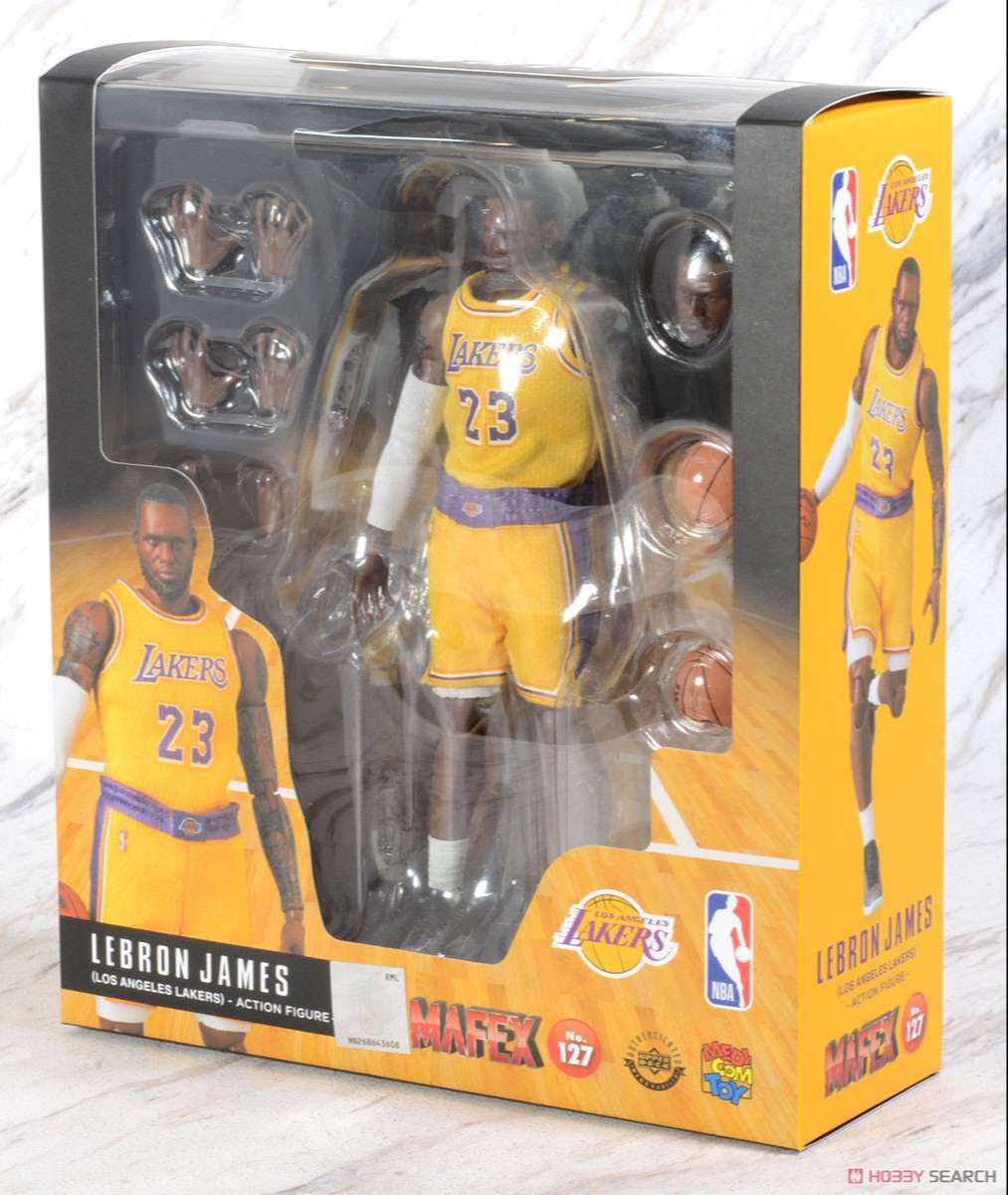 Mafex 127: Mafex LeBron James (Los Angeles Lakers)