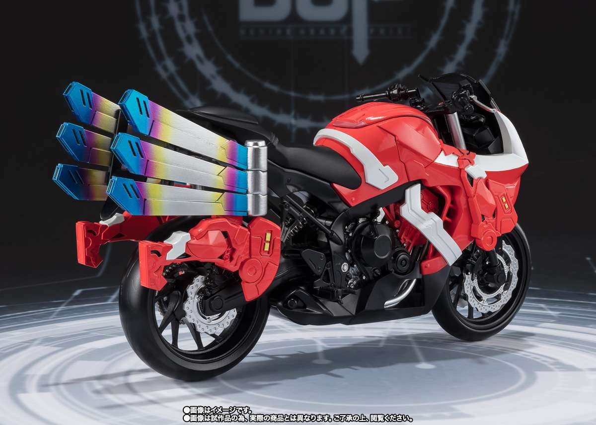 S.H.Figuarts: Boostriker