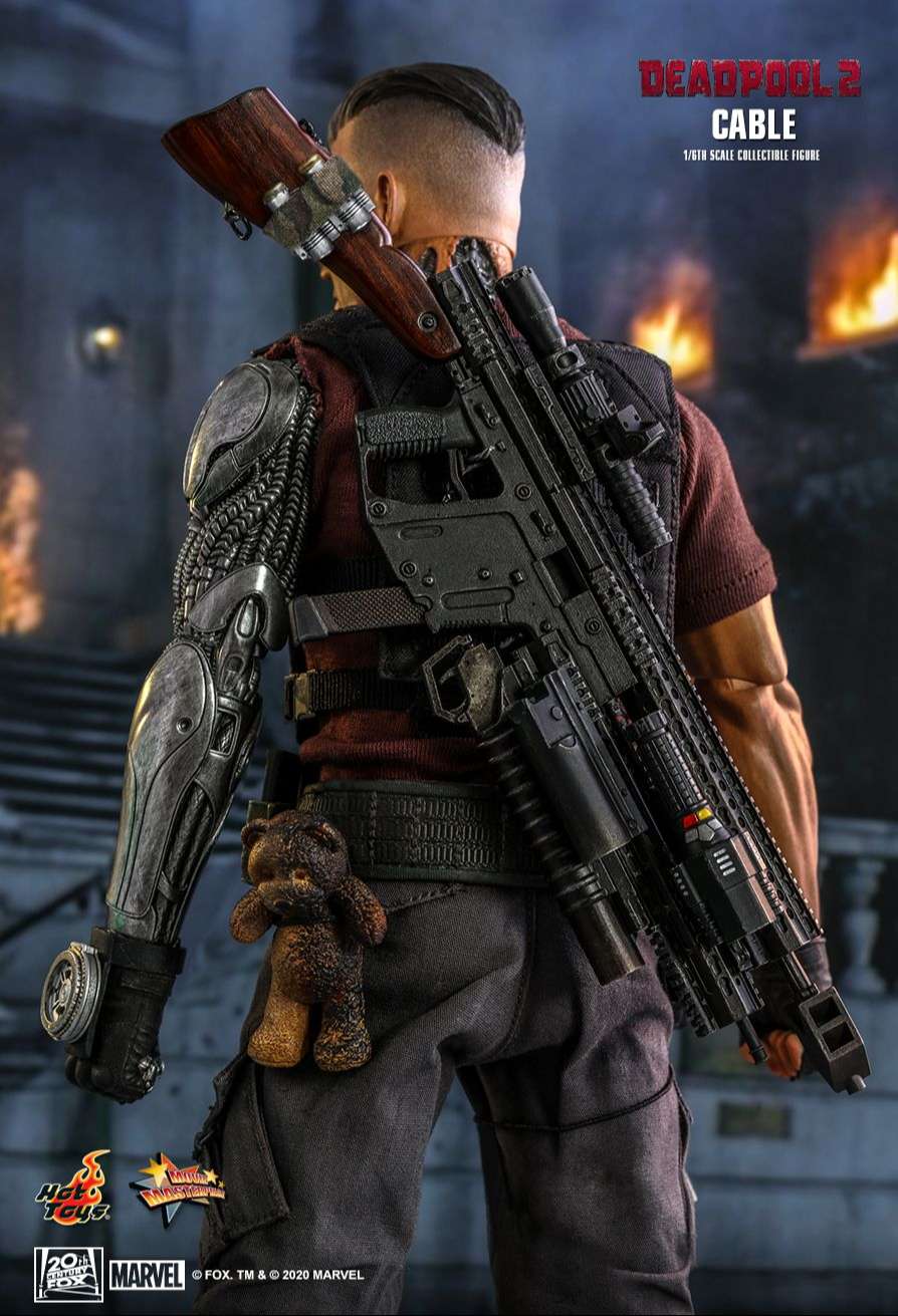 Hottoys MMS583: Hottoys Cable (Deadpool 2)