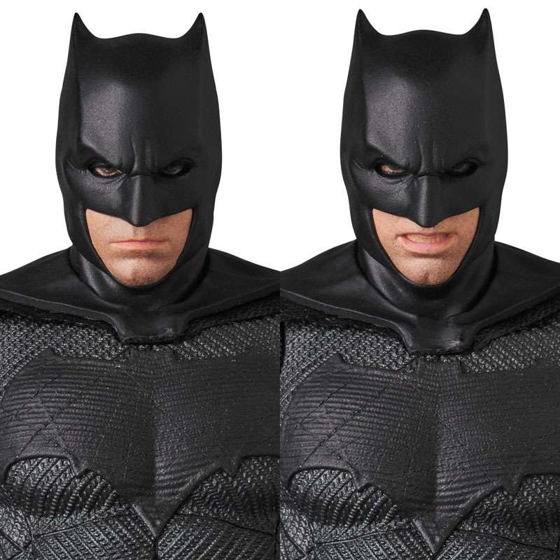 Mafex 056: Mafex Batman (Justice League)