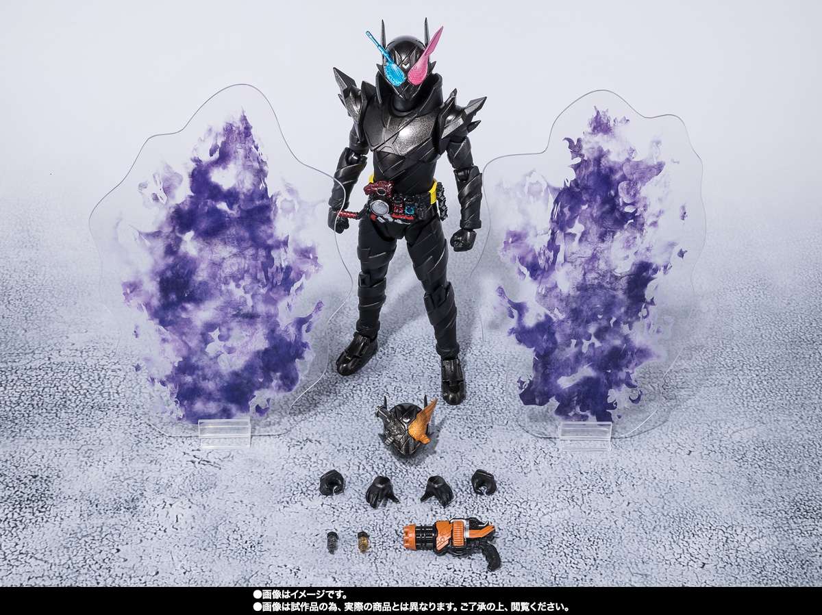 S.H.Figuarts: Kamen Rider Build Rabbit Tank Hazard form (Heisei Generations Edition)