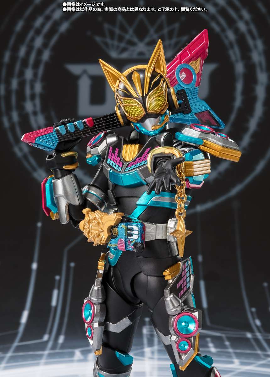 S.H.Figuarts: Kamen Rider Nago Fever Beat Form