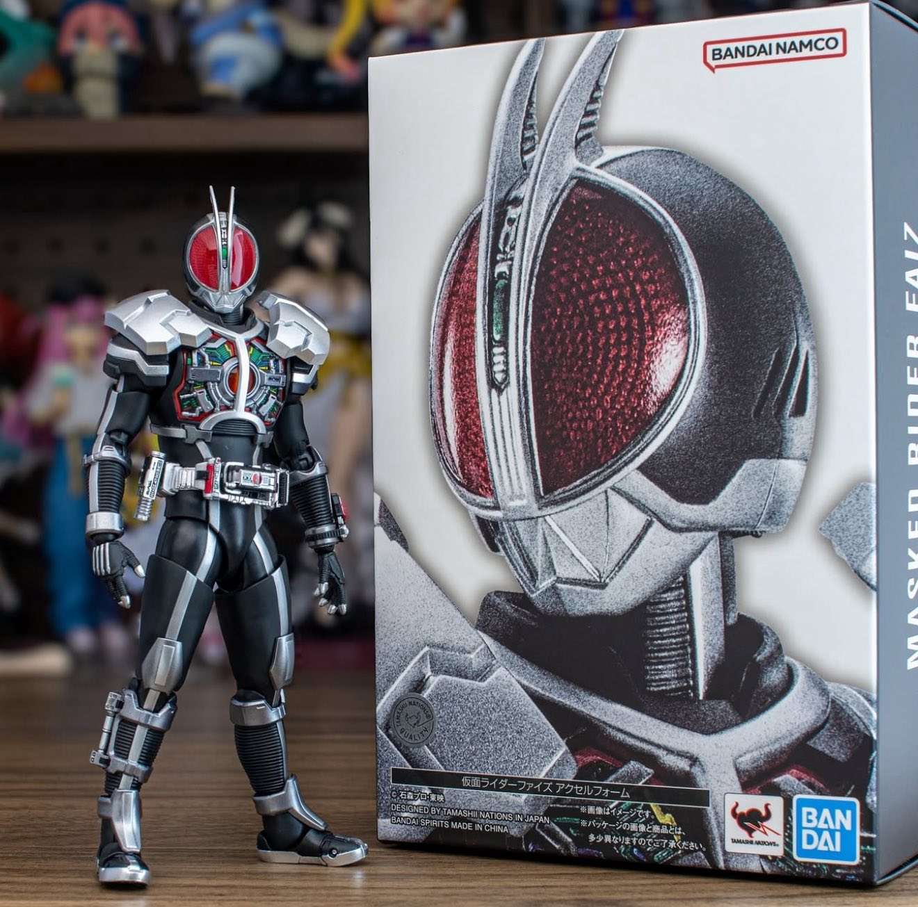 S.H.Figuarts: Kamen Rider Faiz Axel Form