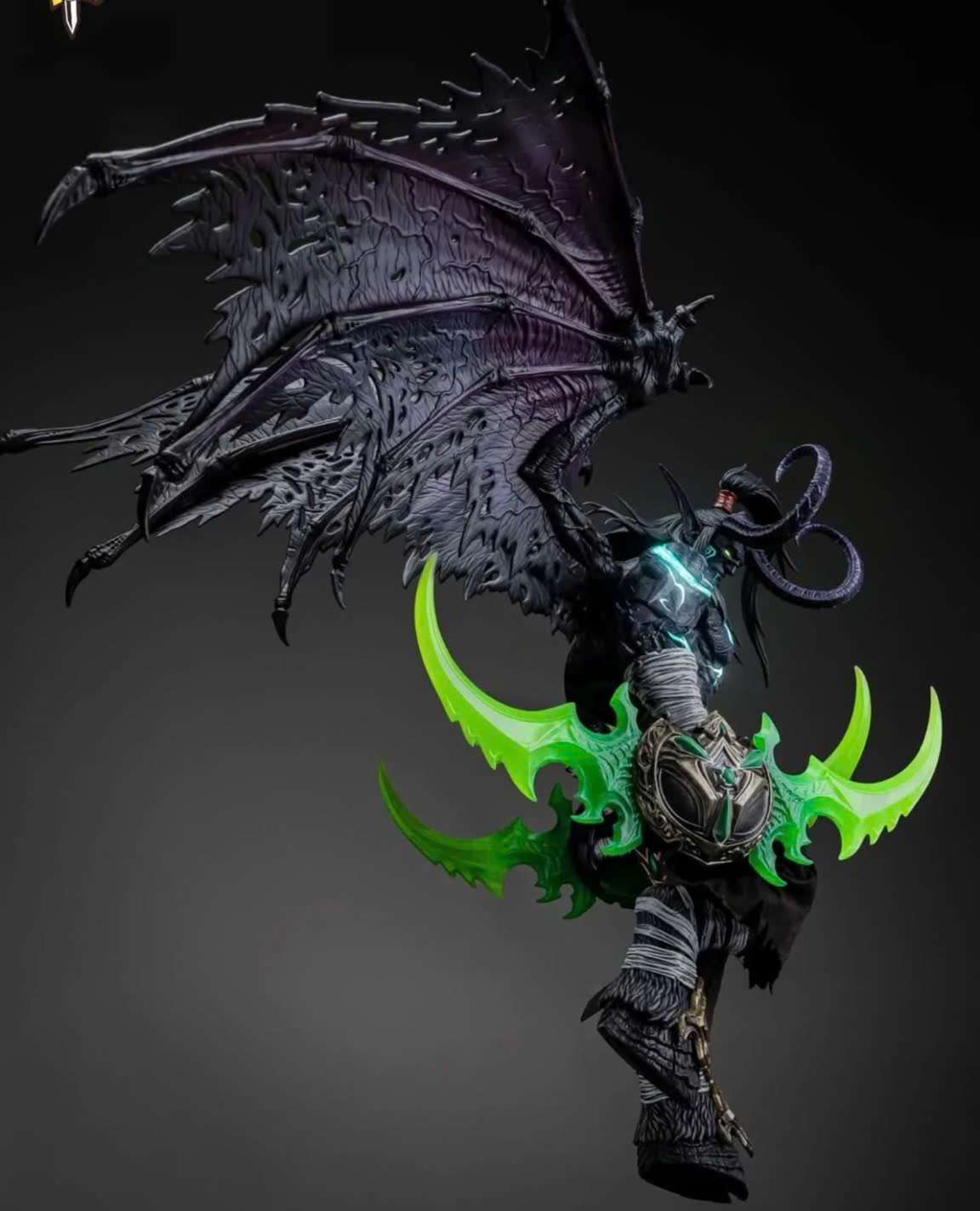 Hero Toys: Illidan Stormrage - Demon Hunter black ver. (World of Warcraft)