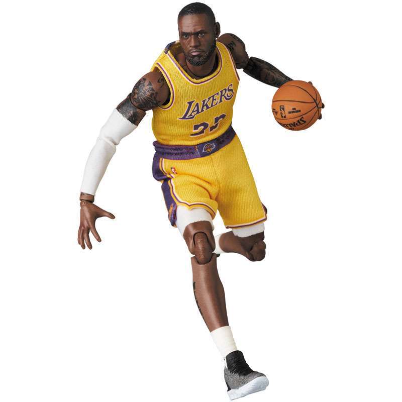 Mafex 127: Mafex LeBron James (Los Angeles Lakers)