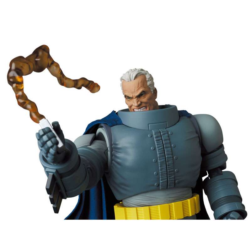 Mafex 146: Mafex Armored Batman (The Dark Knight Returns)
