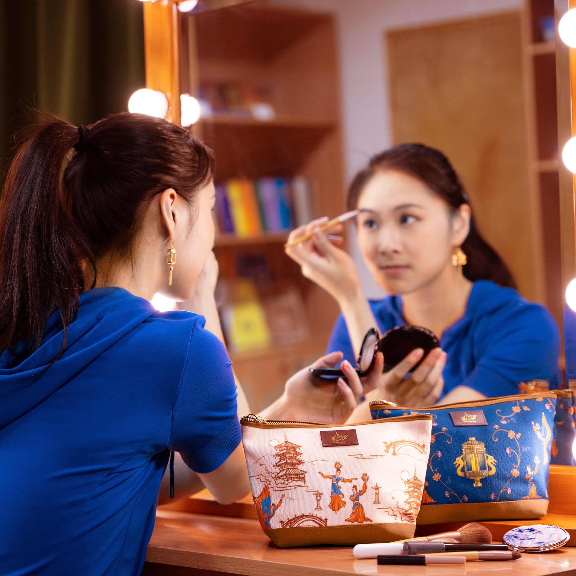 Túi nhỏ Đèn Lồng Duyên Dáng - Màu be