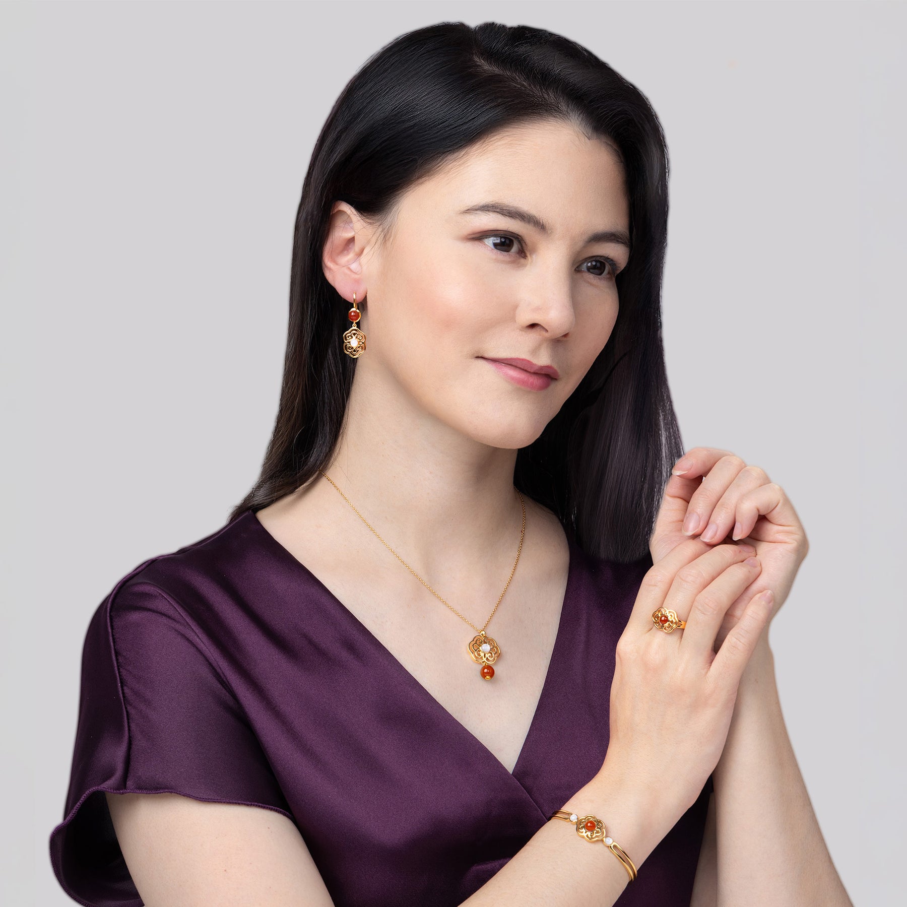 Bông tai Như Ý Hạnh Phúc - Mã não đỏ