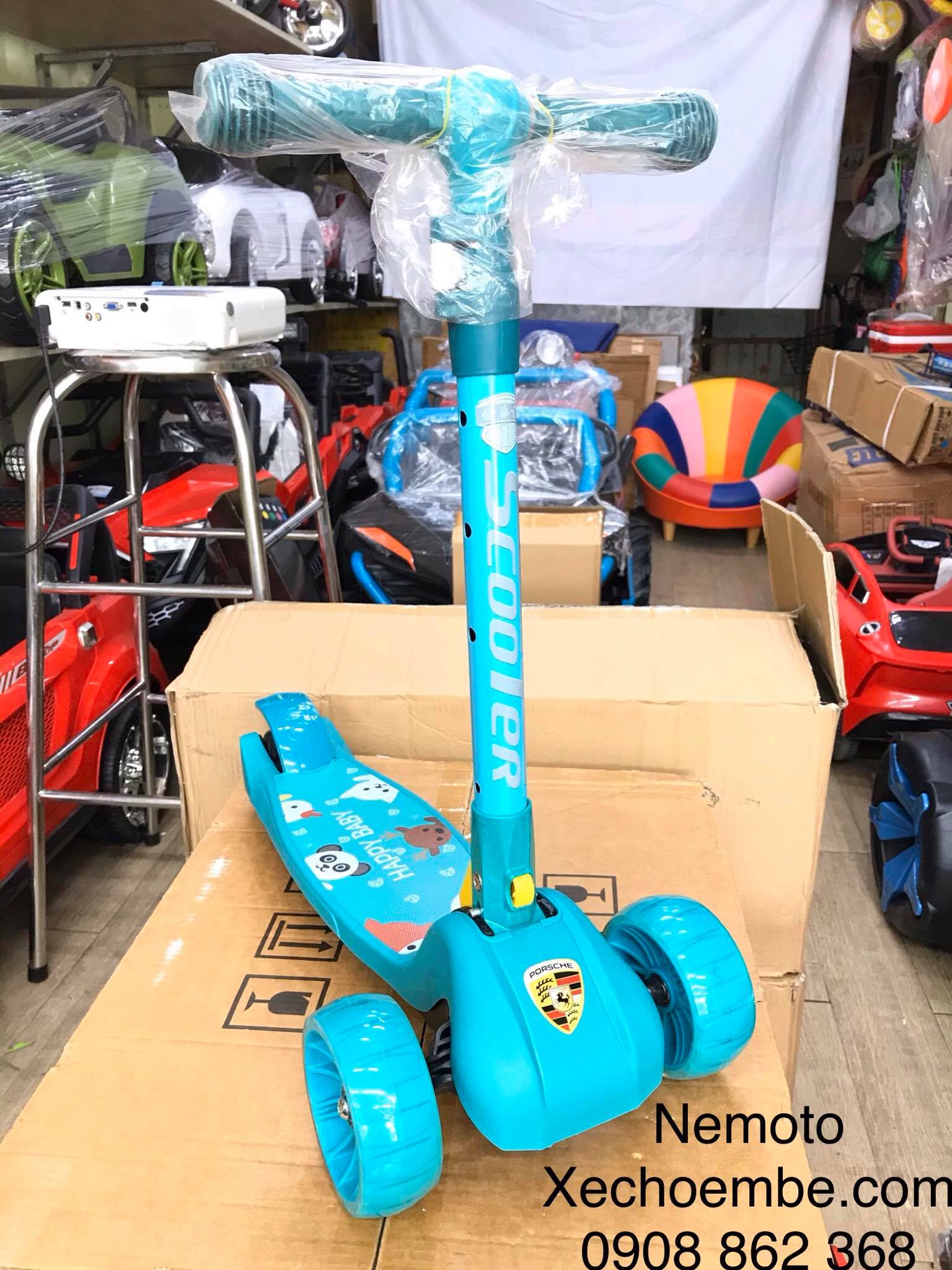 XE SCOOTER CHO BÉ, BA BÁNH PHÁT SÁNG/TX602