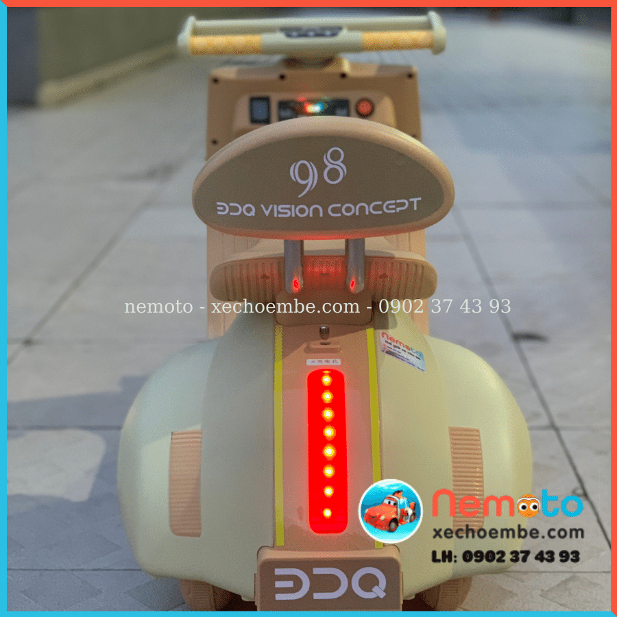 XE MÁY ĐIỆN VESPA SIÊU SANG CHO BÉ YÊU