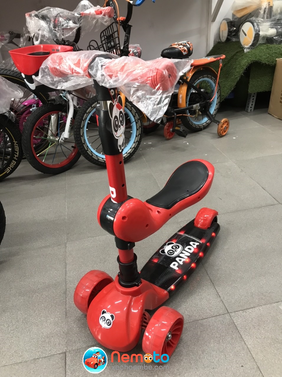 SCOOTER GẤU TRÚC PANDA GHẾ NGỒI, CÓ ĐÈN NHẠC - GAUTRUC
