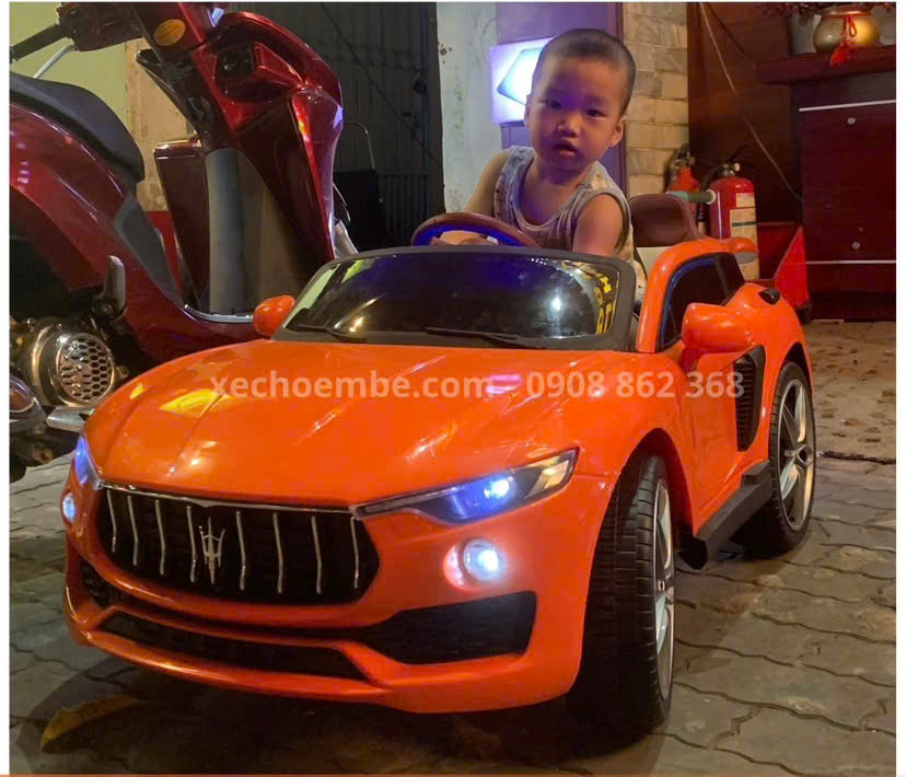 XE Ô TÔ ĐIỆN KUBAI 2021