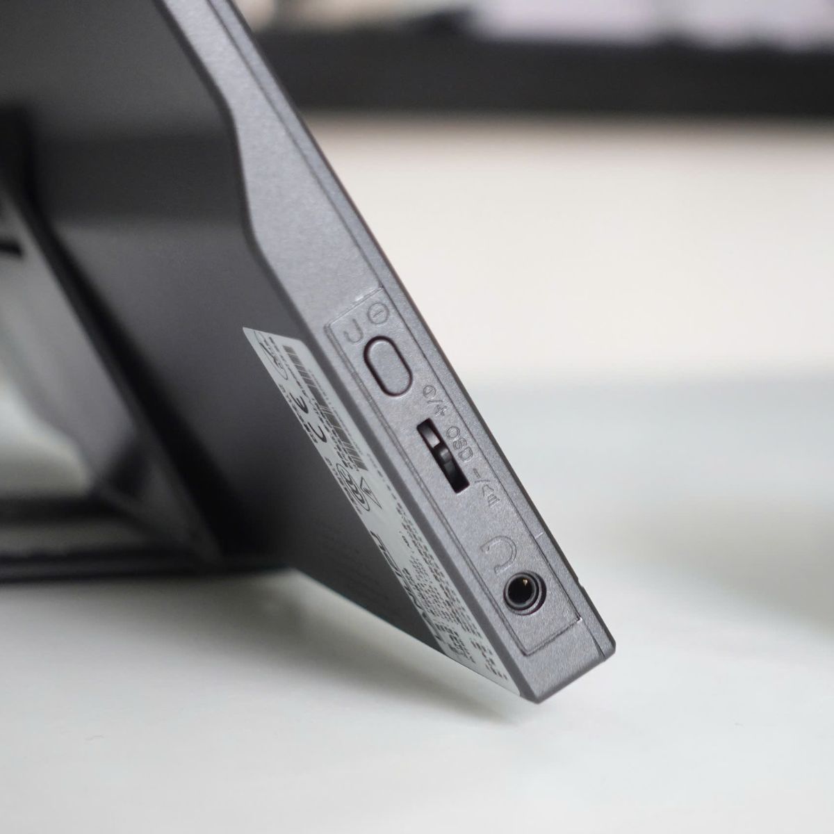 Màn Hình Di Động 15.6 inch Full HD - Hỗ Trợ Laptop, MacBook, Switch, PS5, Điện Thoại - Kết Nối HDMI & Type-C