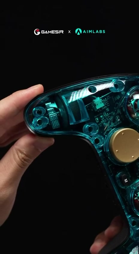 Thiết kế Aimlabs Edition - crosshair trên cần, nút ABXY logo Aimlabs