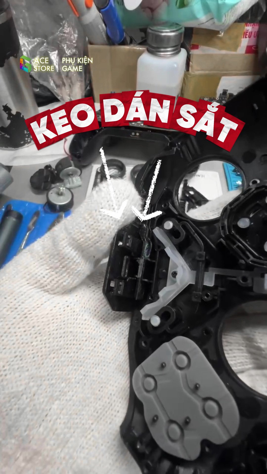 Cảnh báo keo dán sắt làm hỏng tay cầm chơi game