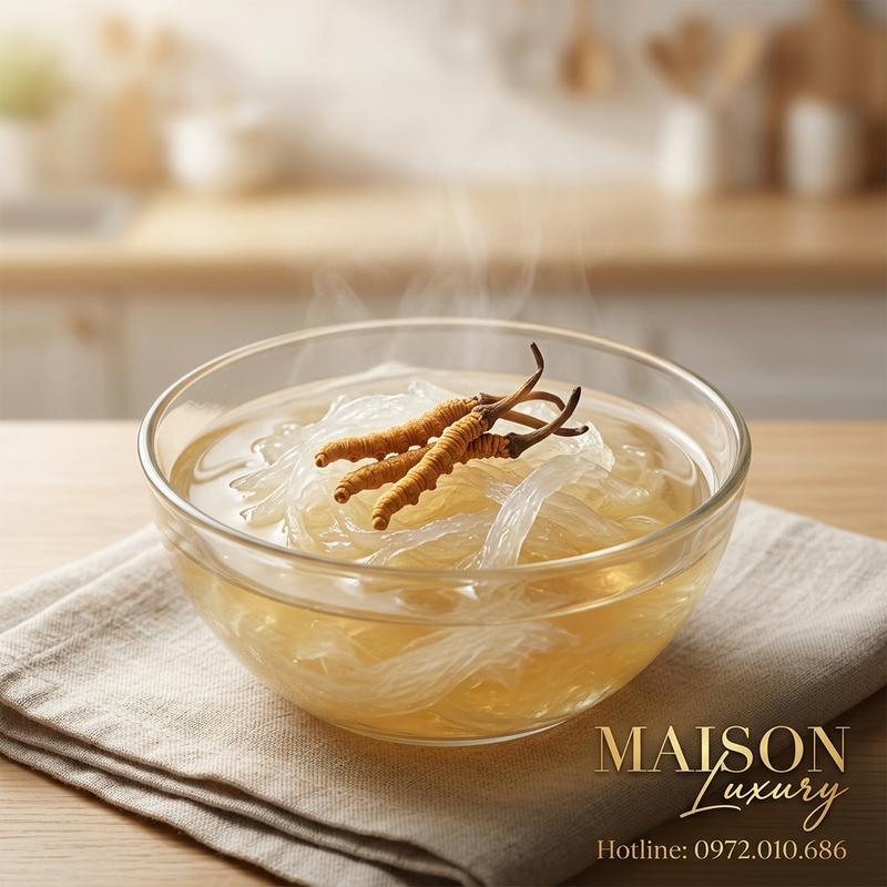 Bí Quyết Chưng Yến Sào Đông Trùng Hạ Thảo: Cẩm Nang Phục Hồi Cho Người Mới Ốm Dậy