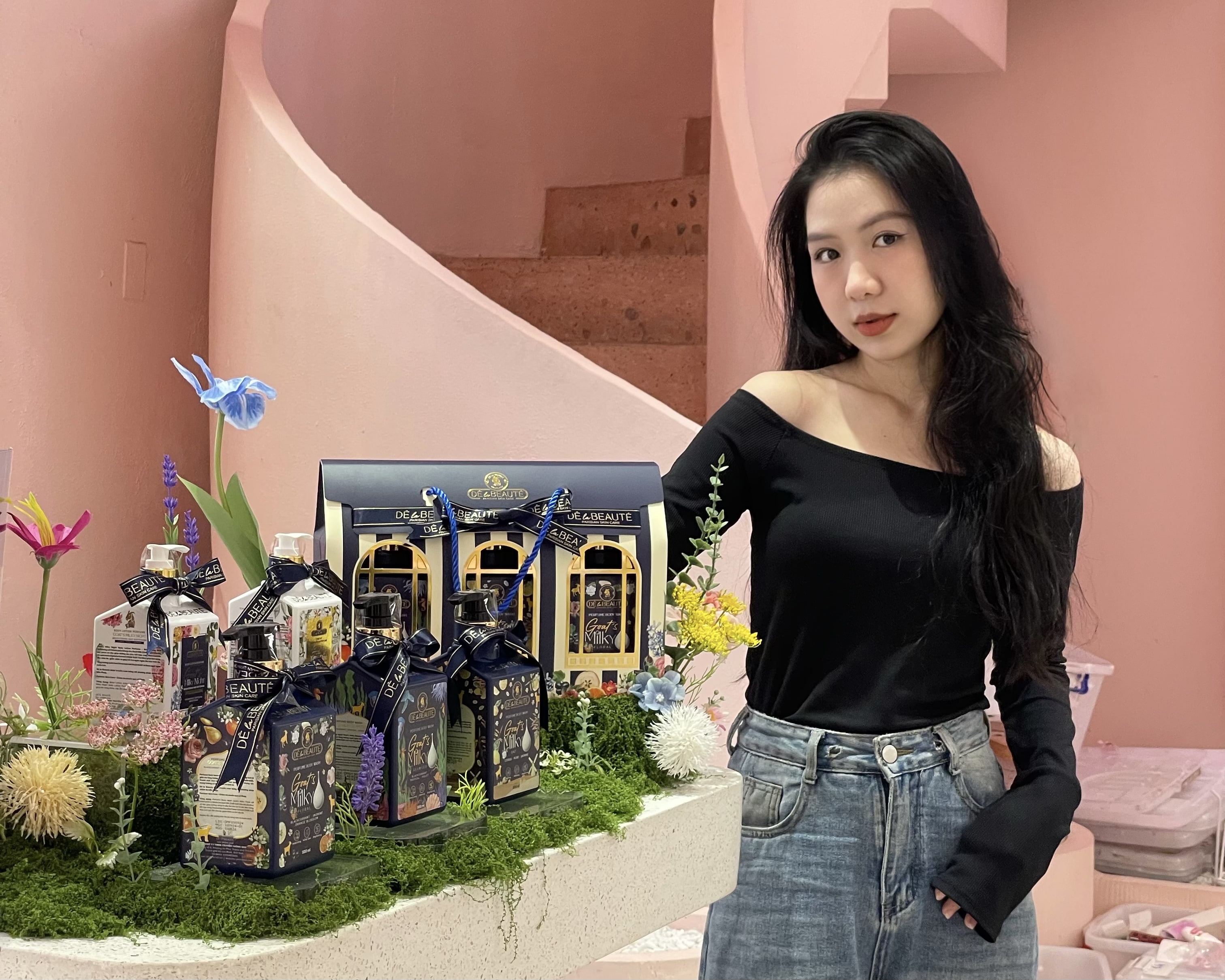 DÊ LA BEAUTÉ TỰ HÀO CHÍNH THỨC GIA NHẬP SOCIOLLA DÊ LA BEAUTÉ TỰ HÀO CHÍNH THỨC GIA NHẬP SOCIOLLA