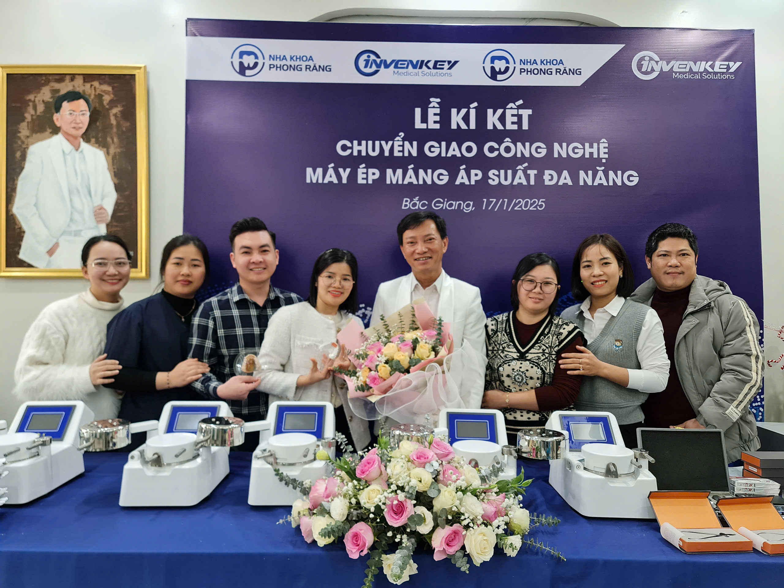 Lễ kí kết chuyển giao công nghệ - Máy ép máng áp suất đa năng