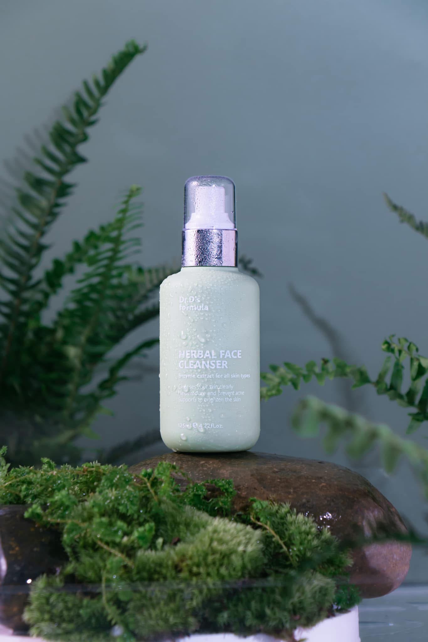 SỮA RỬA MẶT HERBAL FACE CLEANSER