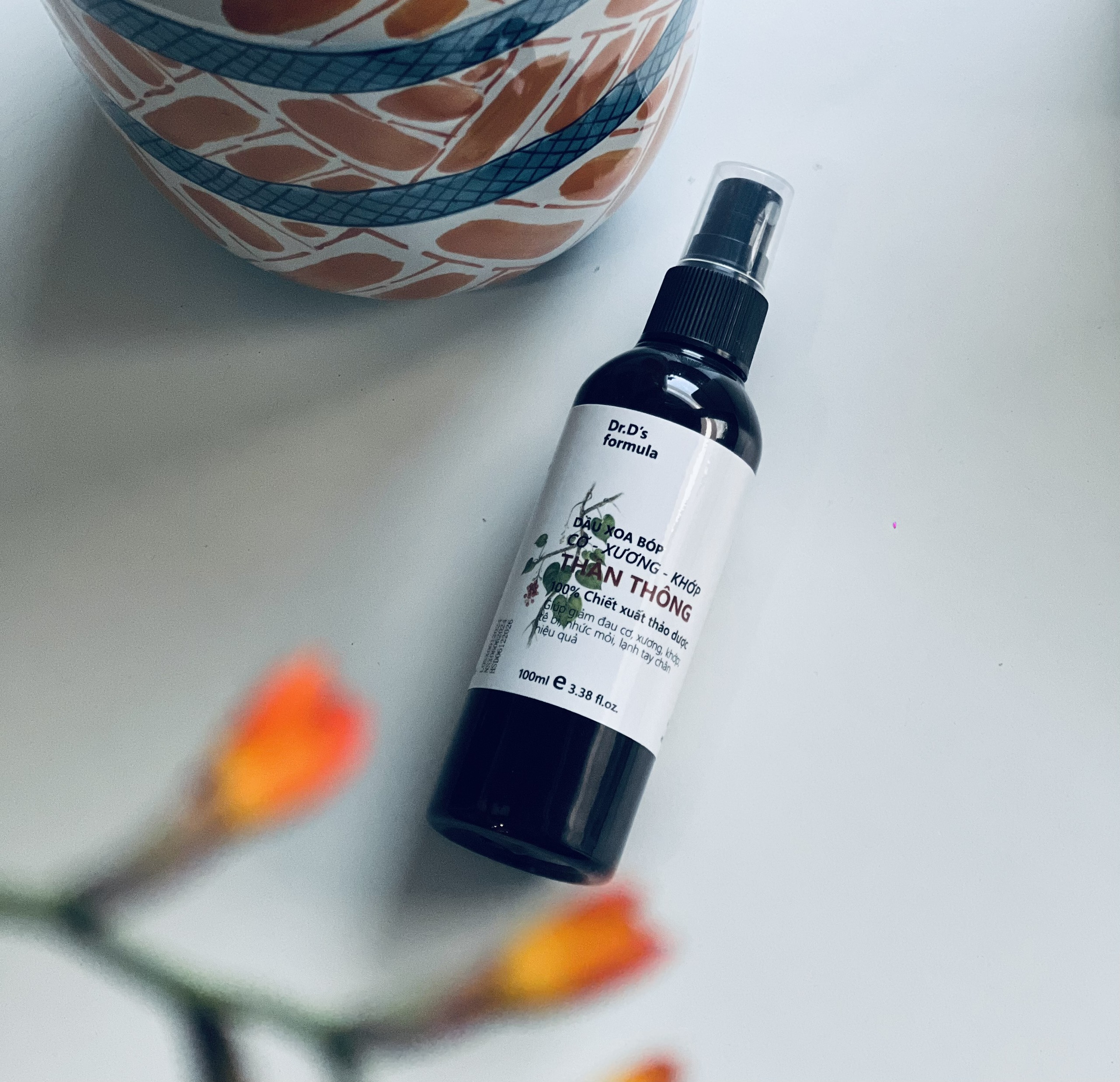 DẦU XOA BÓP THẦN THÔNG