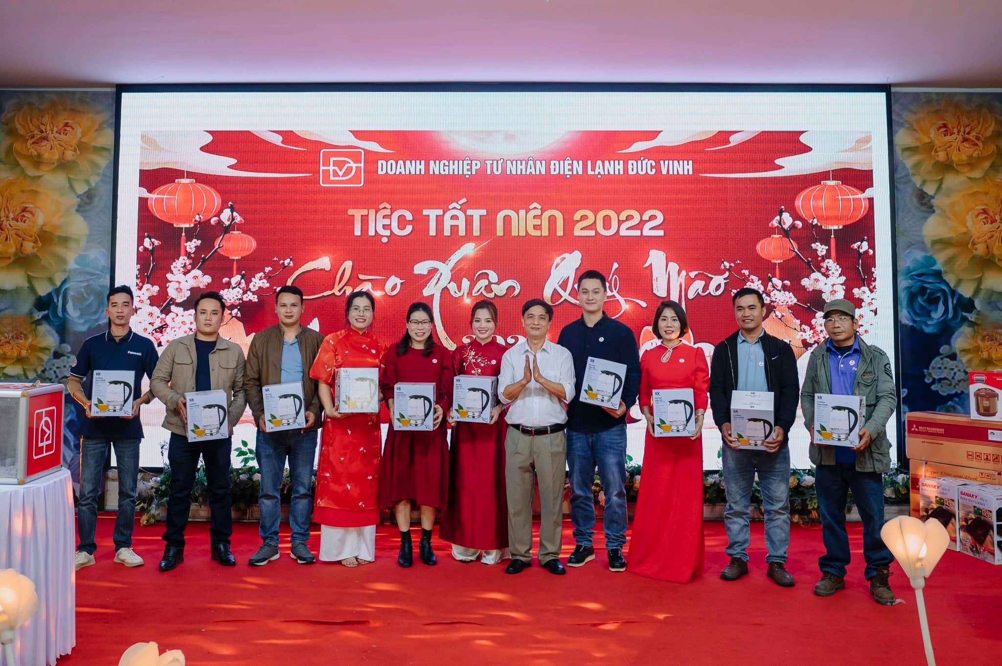 Tiệc tất niên 2022 cùng điện lạnh Đức Vinh