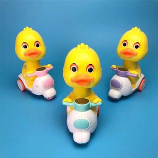 Đồ Chơi Chú Vịt Vàng Nhựa Cao Cấp Đi Xe Máy Vespa Chạy Đà Siêu Ku Te - Đồ Chơi Ấn Đầu Vịt Vàng, Vịt Vàng Chạy Xe Máy