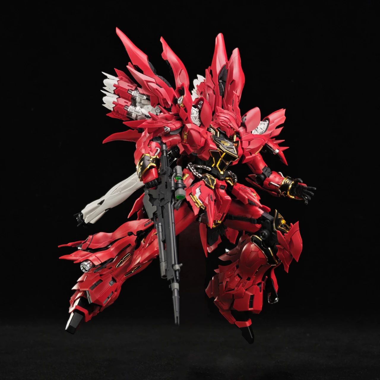 Đặt Trước Crimson Sinanju Triple Speed - Takumi Sinanju Ver - Dự kiến phát hành vào tháng 6
