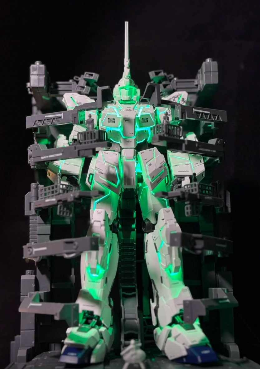 Đặt trước MGEX Unicorn Gundam 2201- Tặng kèm led và bộ base lớn - Về vào khoảng cuối tháng 10