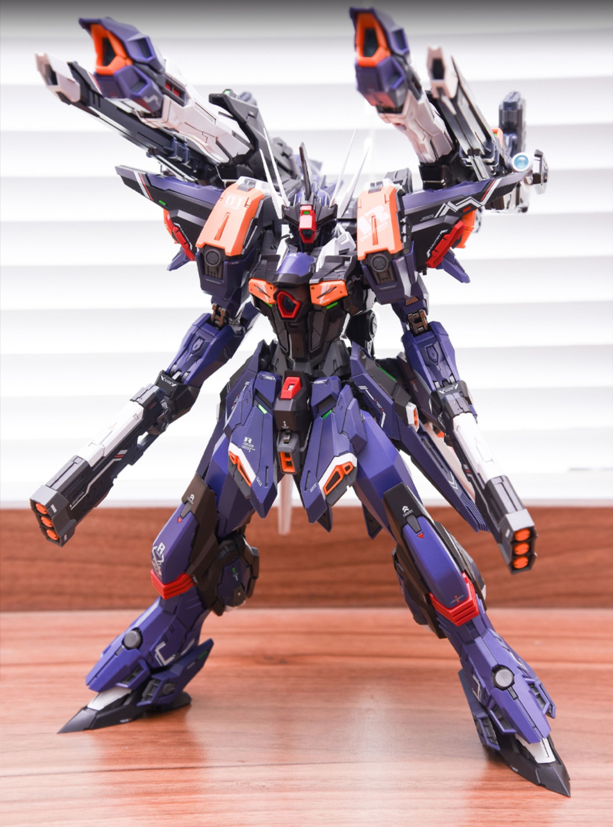 Mô hình lắp ráp Ruling Type 01. Full Armed Battlemachine 1/100 In ERA+