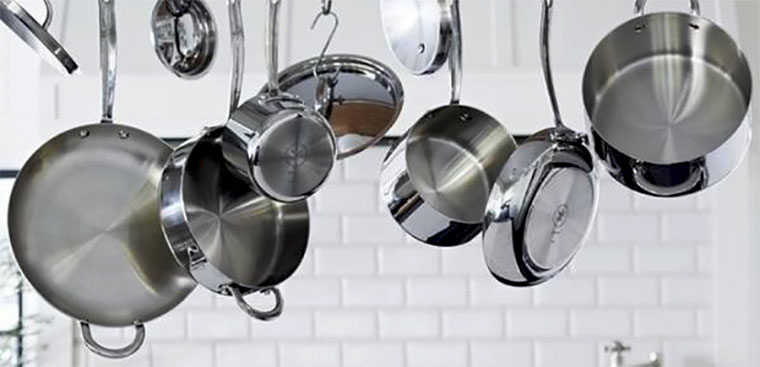 Làm thế nào để đồ inox trong gian bếp trở nên sáng bóng