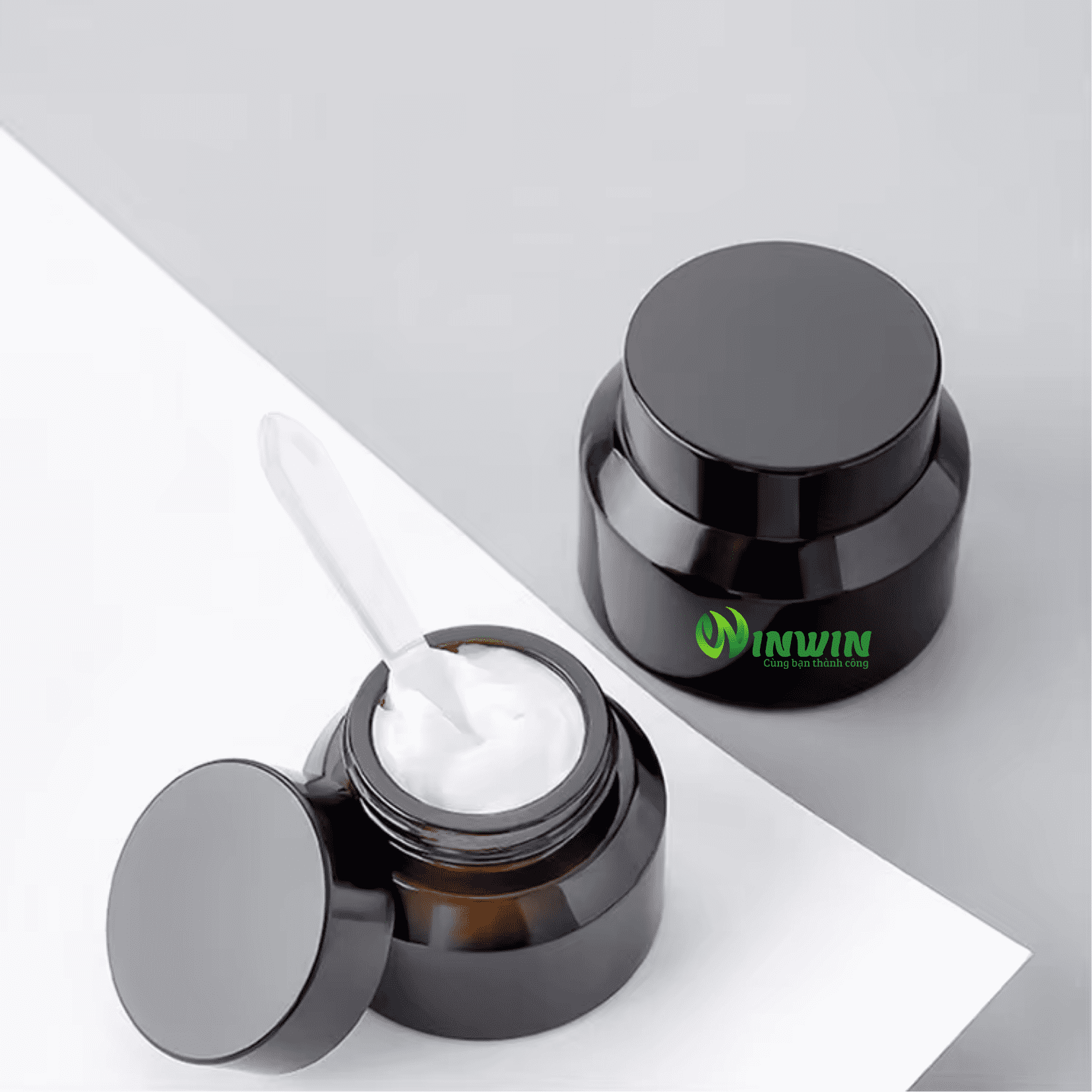 Hũ thủy tinh đựng mỹ phẩm 15g 30g 50g màu đen