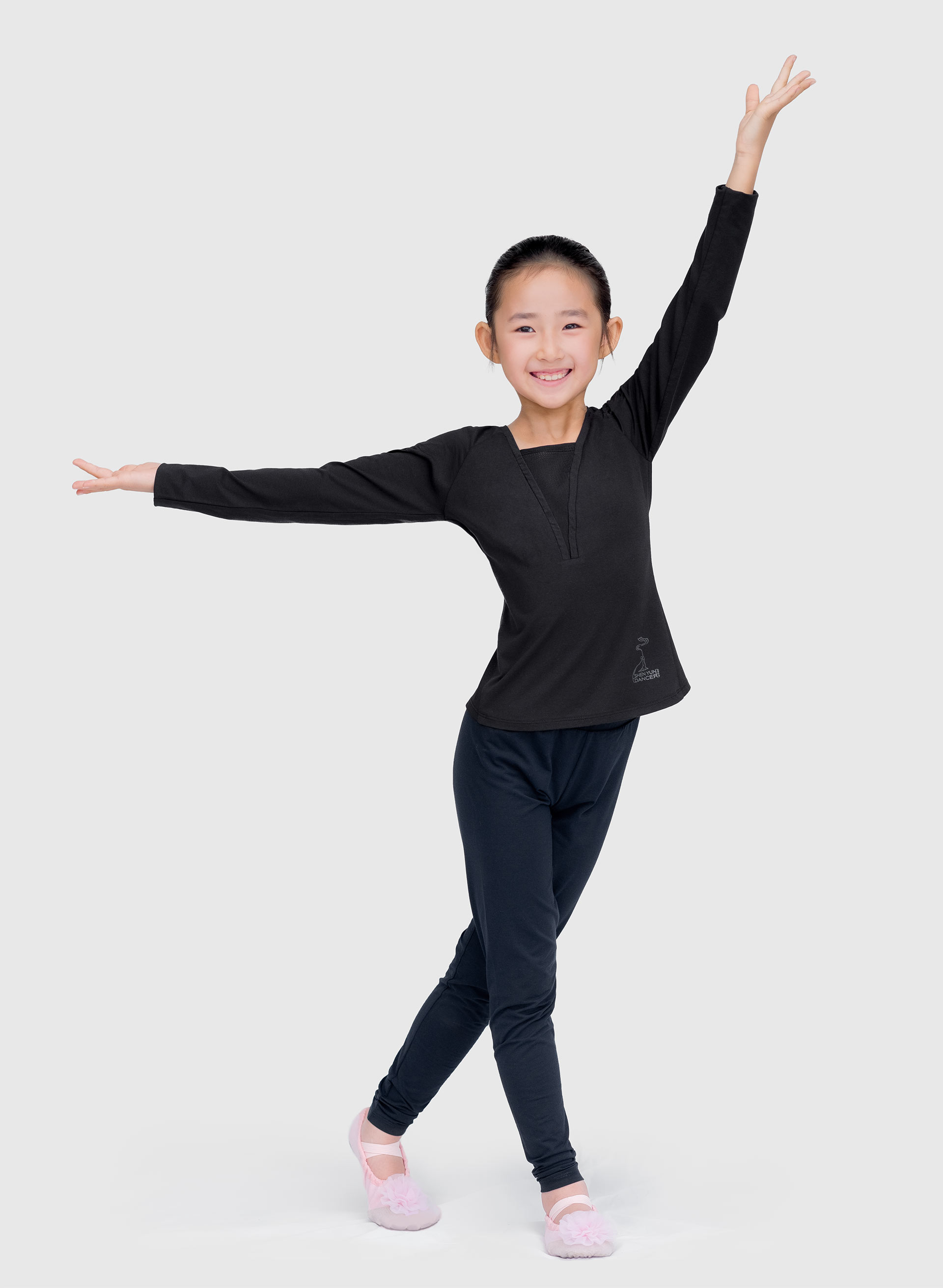 Áo Tập Bé Gái Dài Tay Thoát Nhiệt - Đen