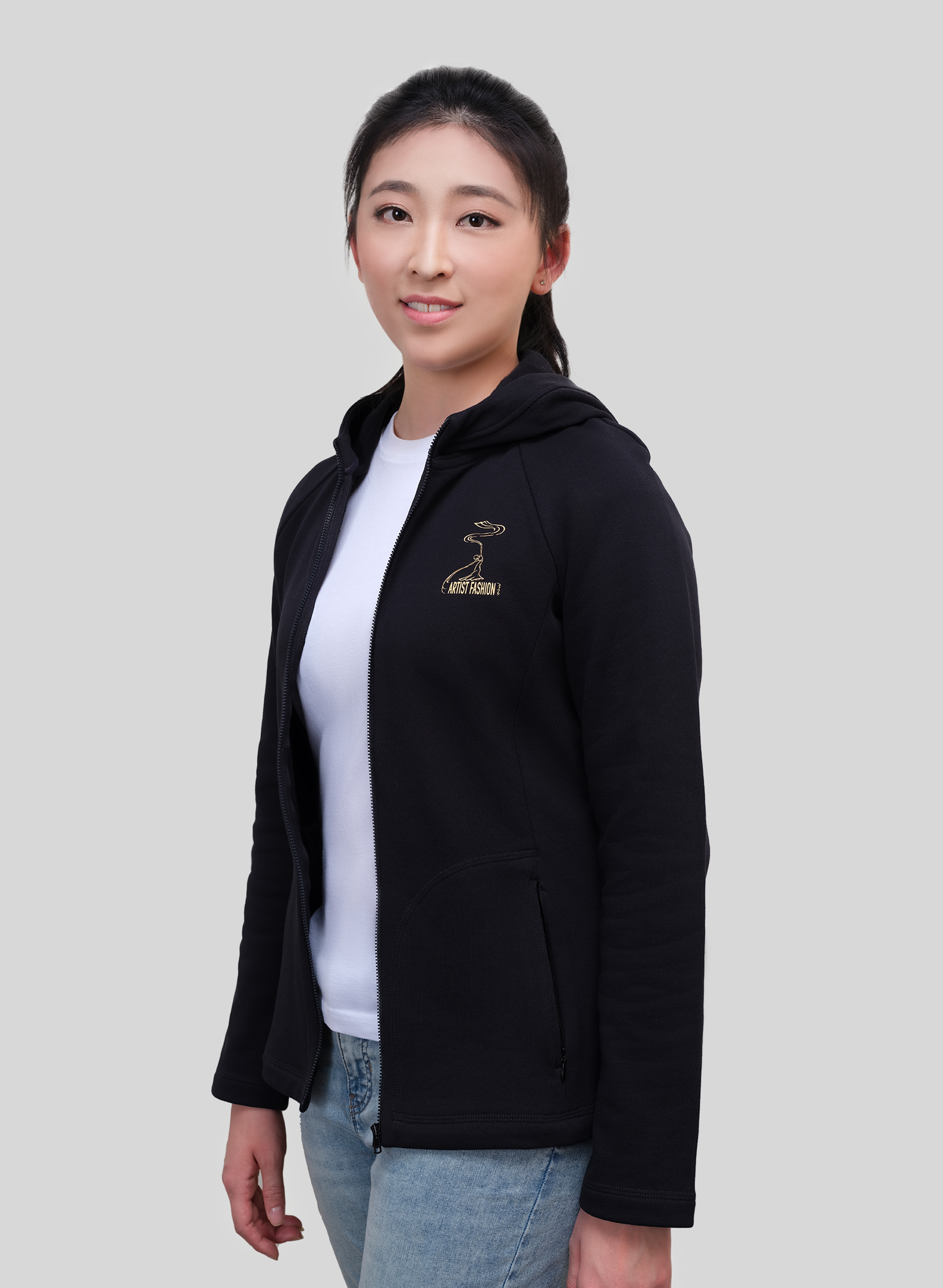 Áo Khoác Nữ Kéo Khóa Dài Tay Có Mũ Timeless Virtues - Đen