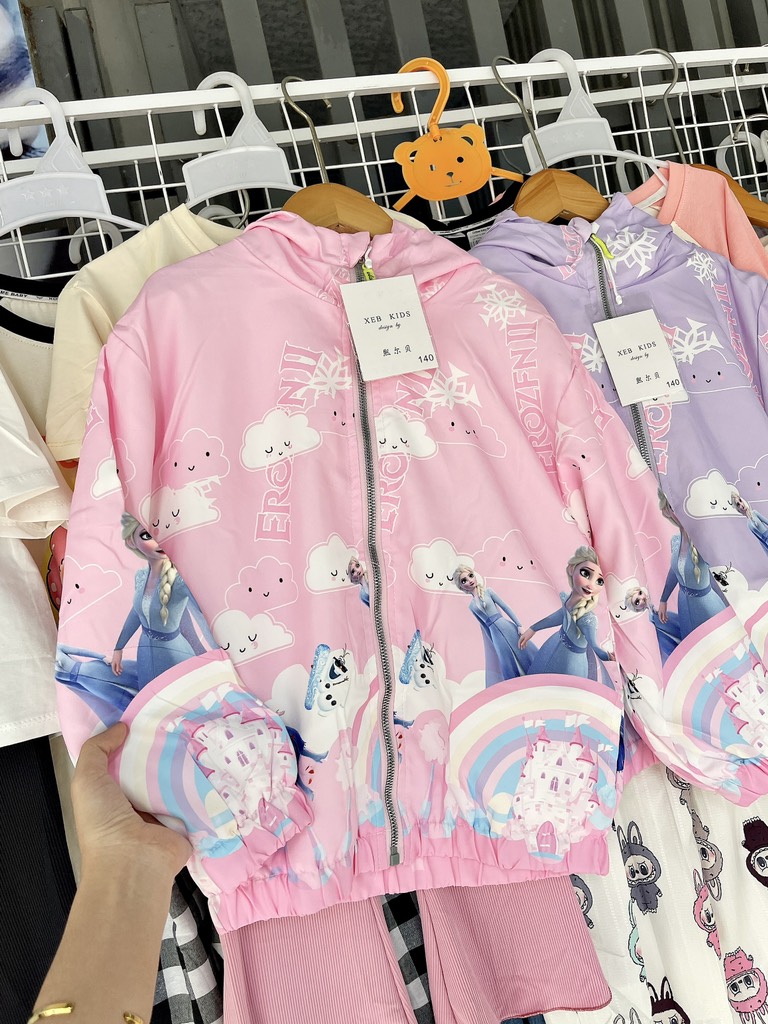 K051-Áo khoác gió QC 2 lớp Elsa đại