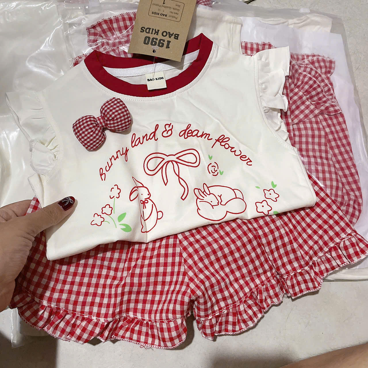 G857-Set áo ct thỏ quần đũi caro (07.16kg)