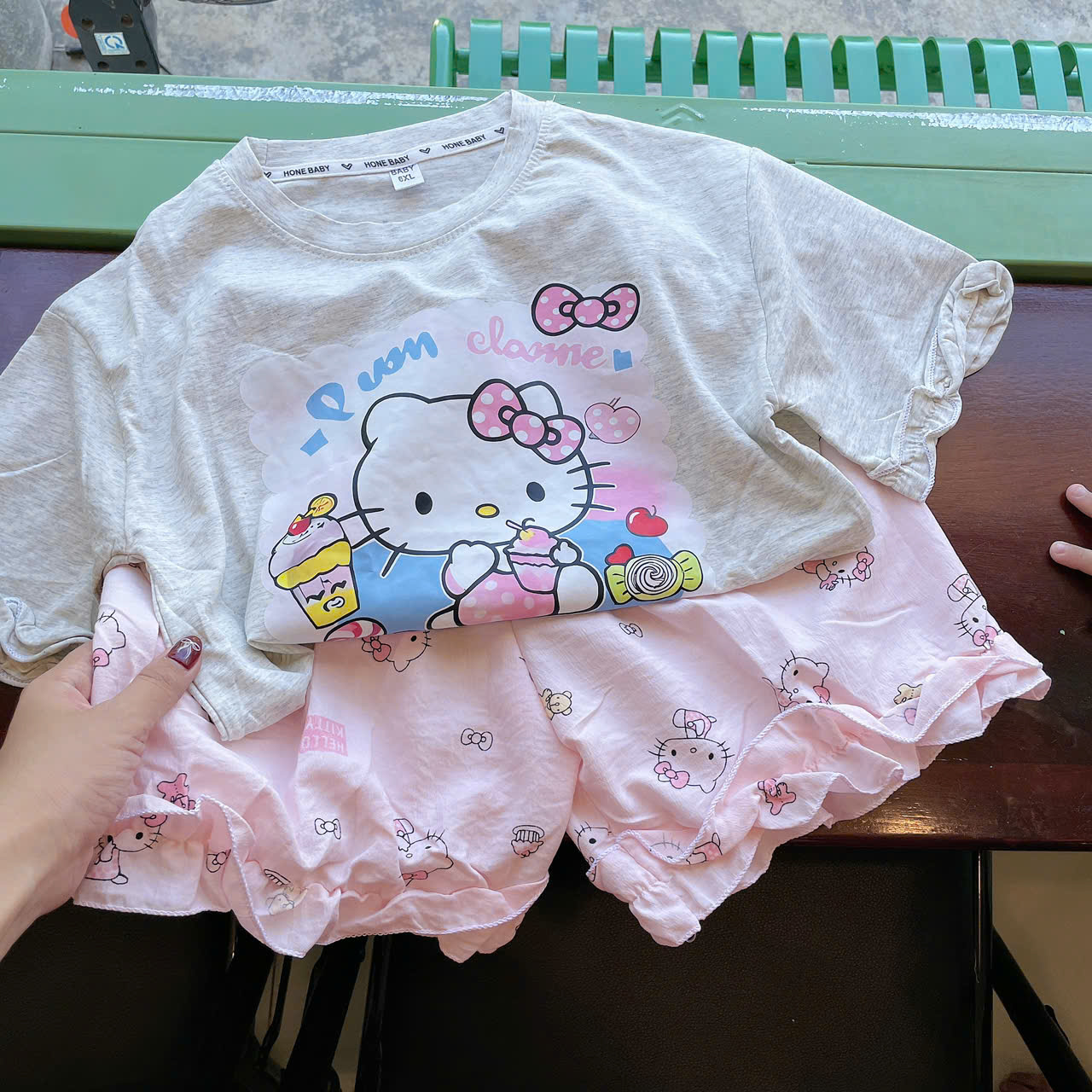G861-Bộ cộc cotton Kitty nơ q đũi (22.36kg)