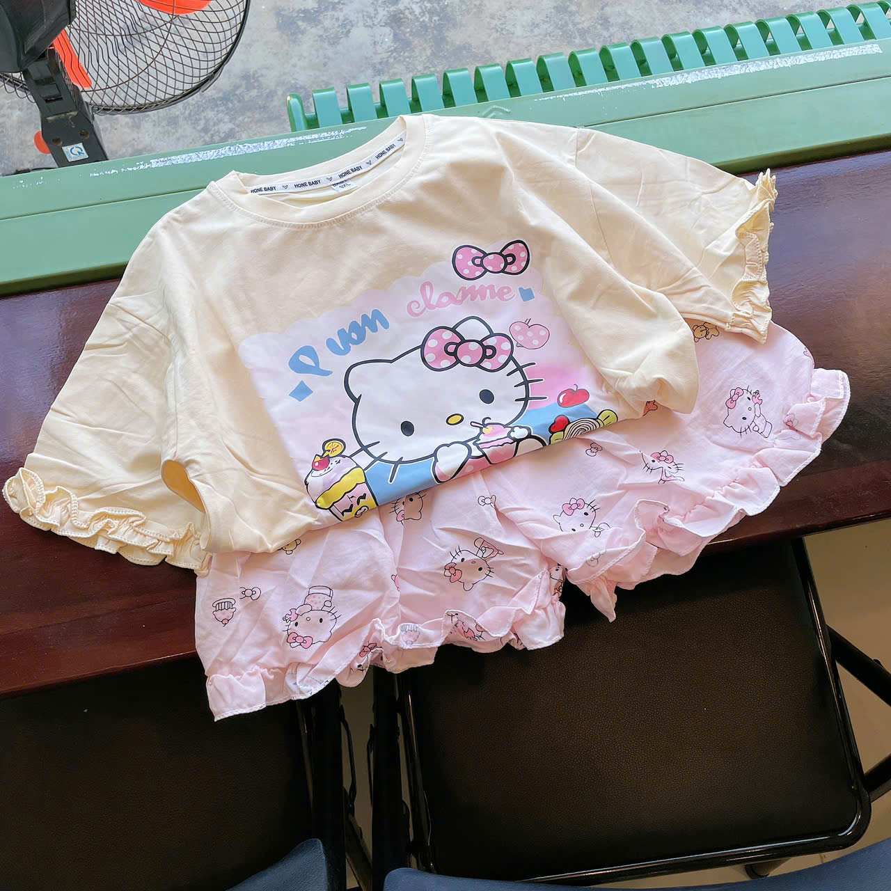 G861-Bộ cộc cotton Kitty nơ q đũi (22.36kg)