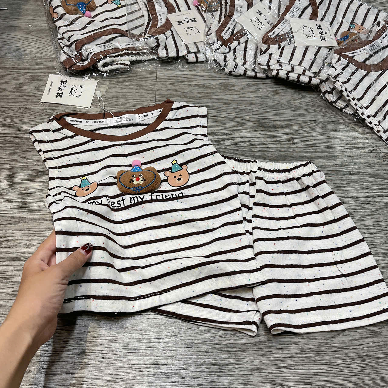 T698-Bộ SN kẻ gấu nâu nổi (06.15kg)