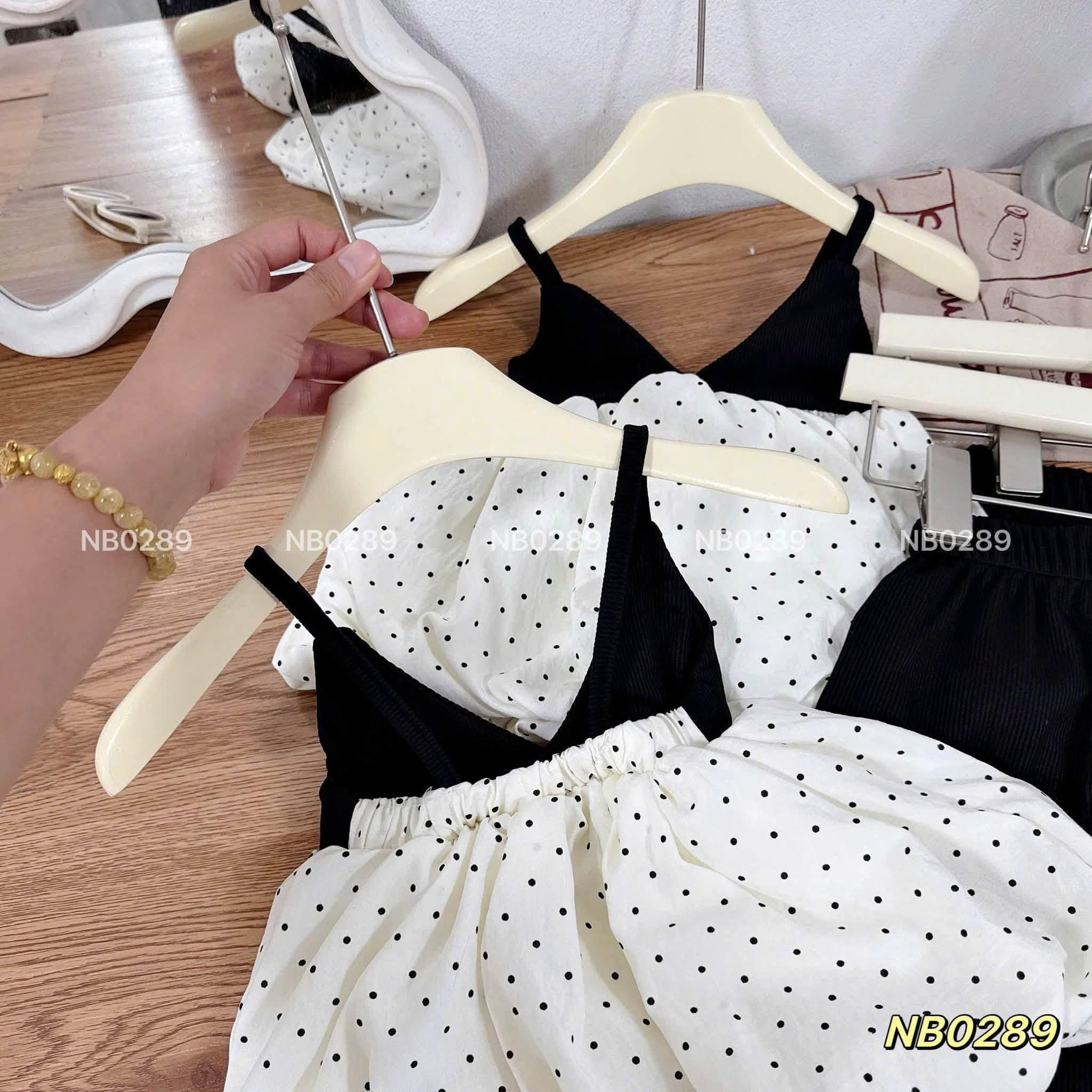 G868-Set áo bi phồng quần loe (07.24kg)