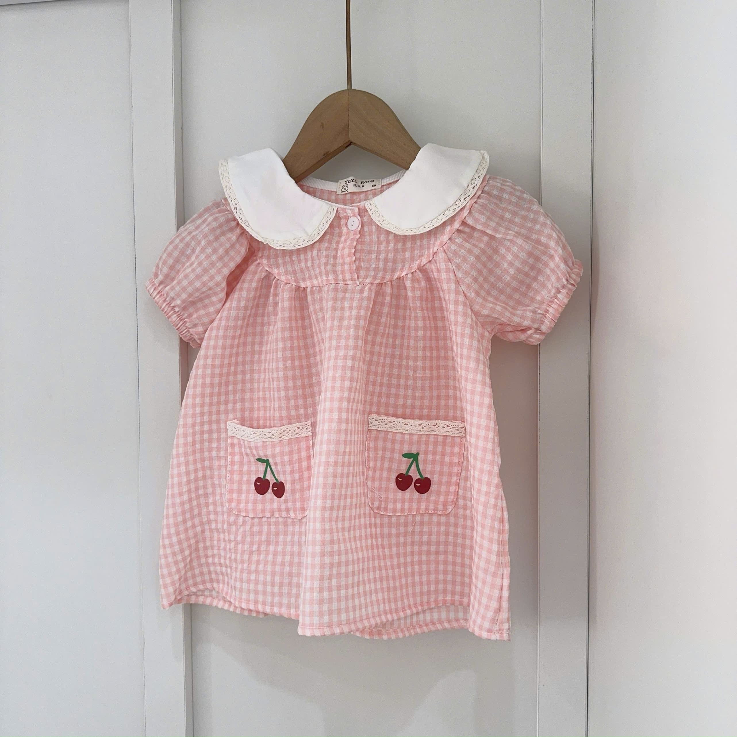 BD169-Set váy caro cherry kèm chip (06.15kg)