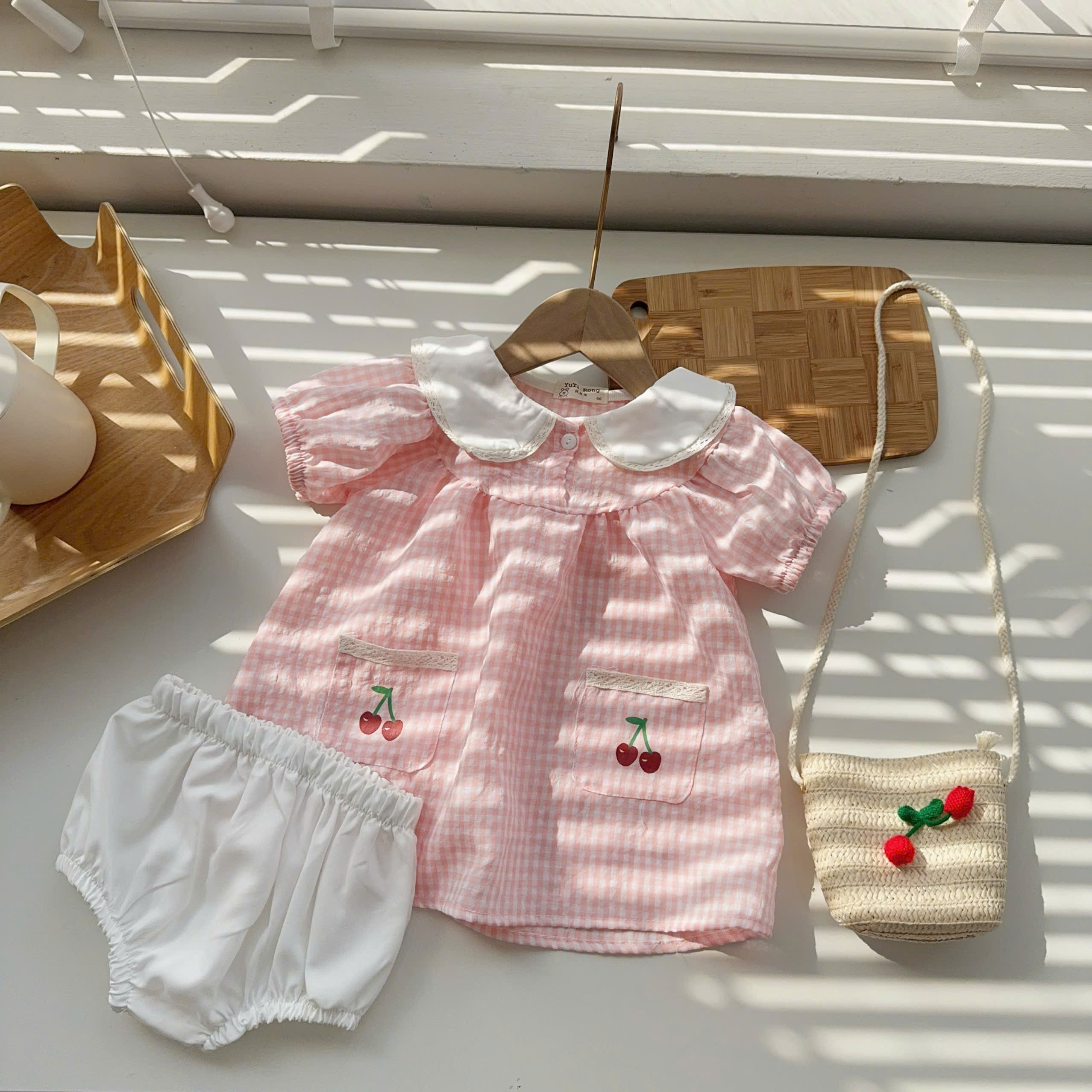BD169-Set váy caro cherry kèm chip (06.15kg)