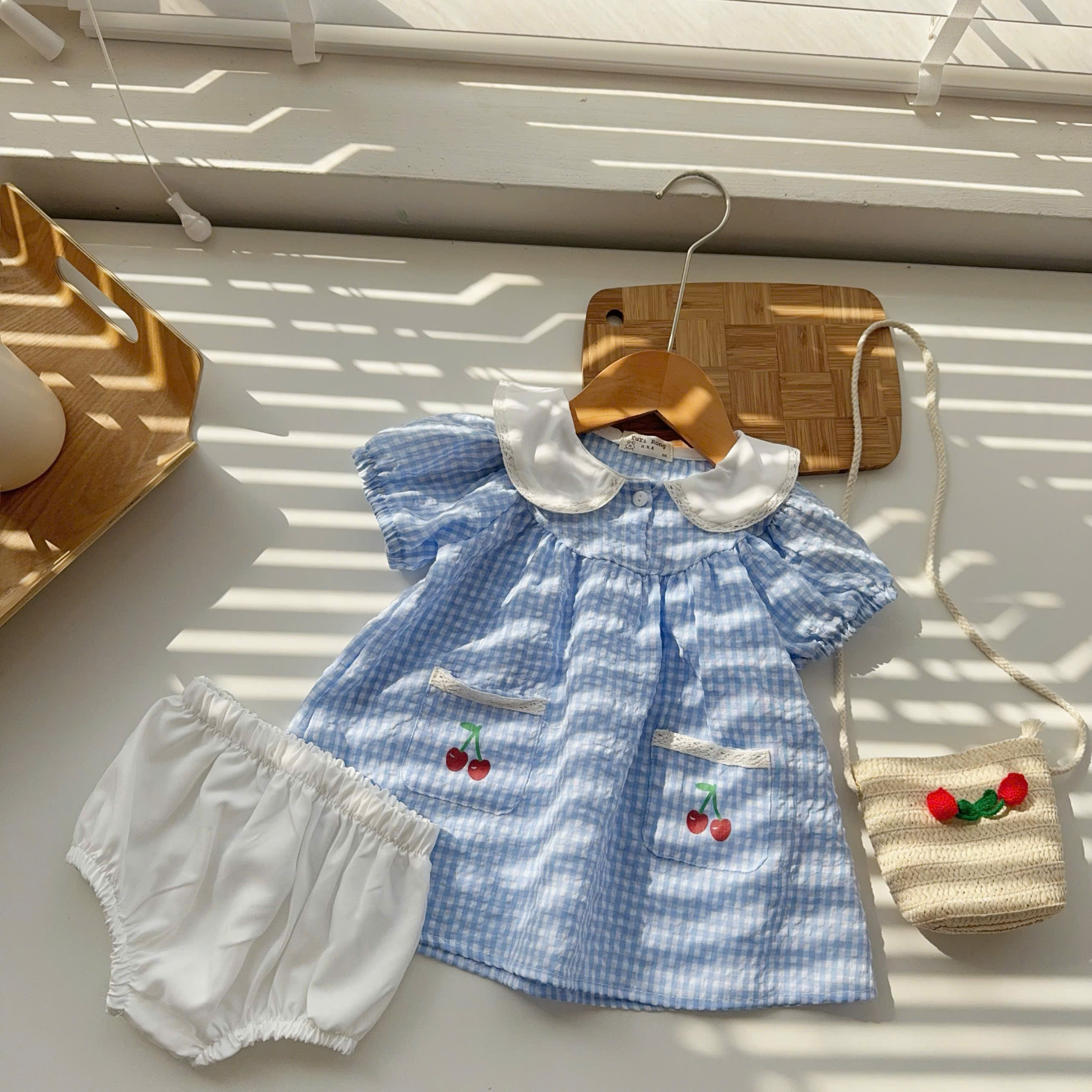 BD169-Set váy caro cherry kèm chip (06.15kg)