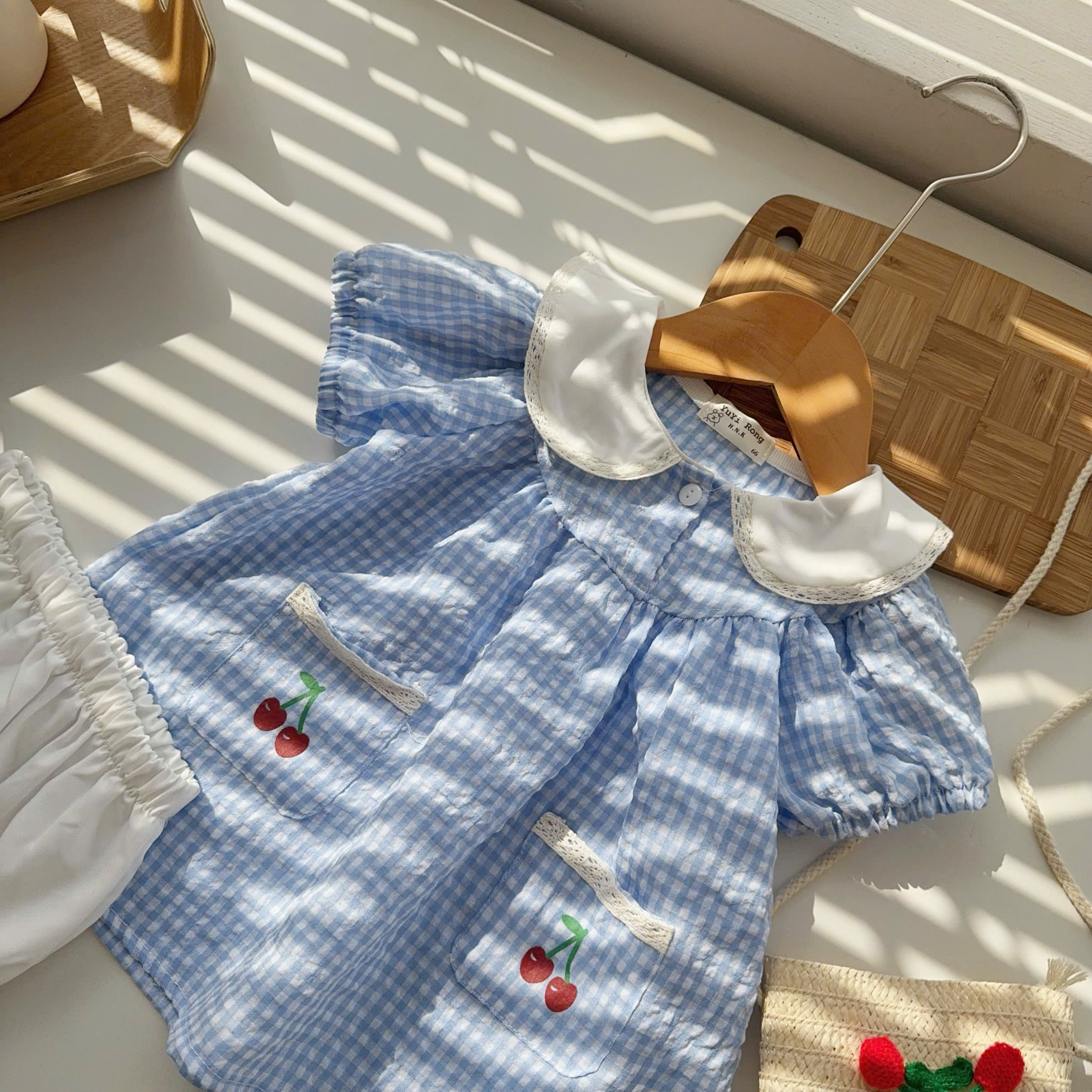 BD169-Set váy caro cherry kèm chip (06.15kg)