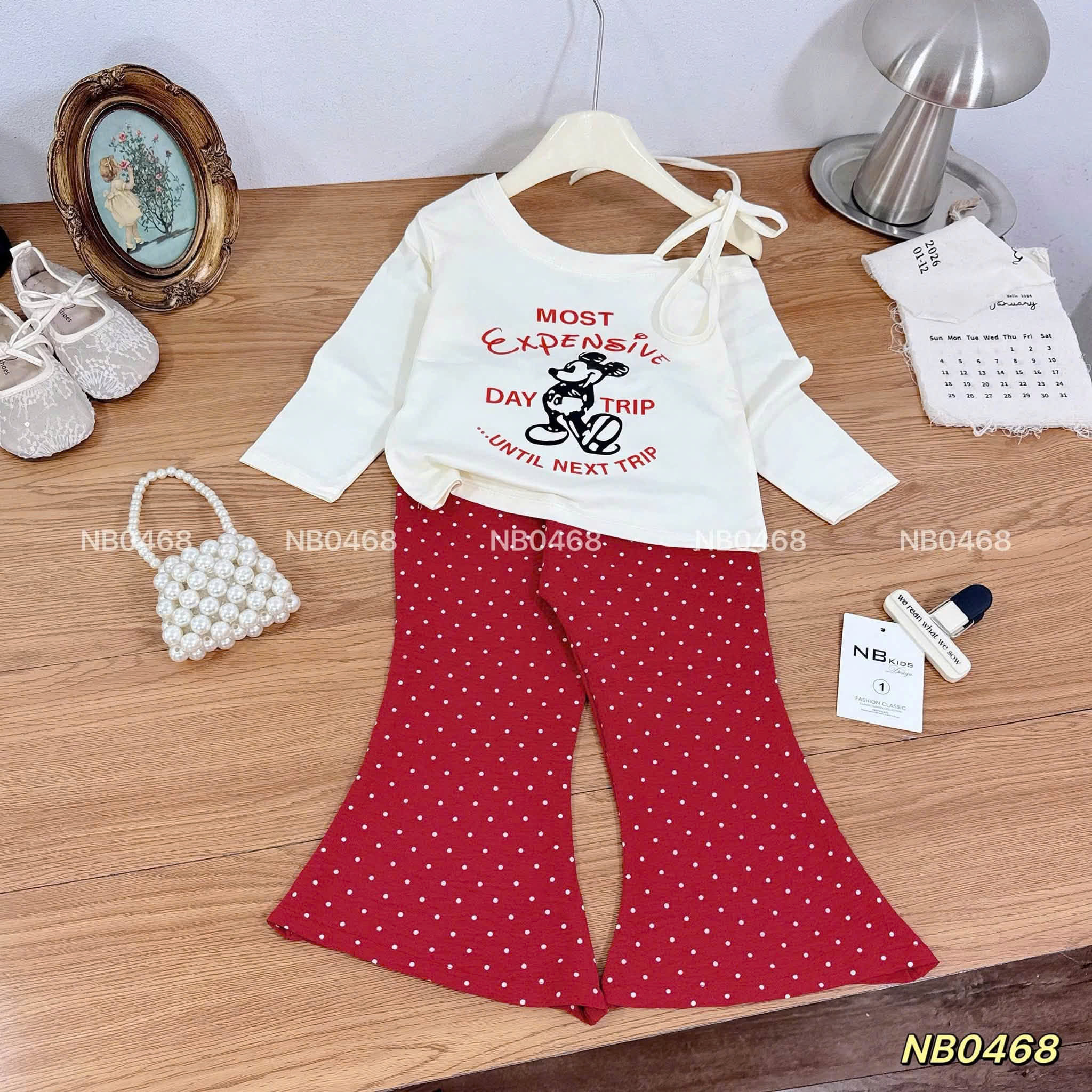 G929-Set áo Mickey lệch quần bi loe đỏ (12.28kg)