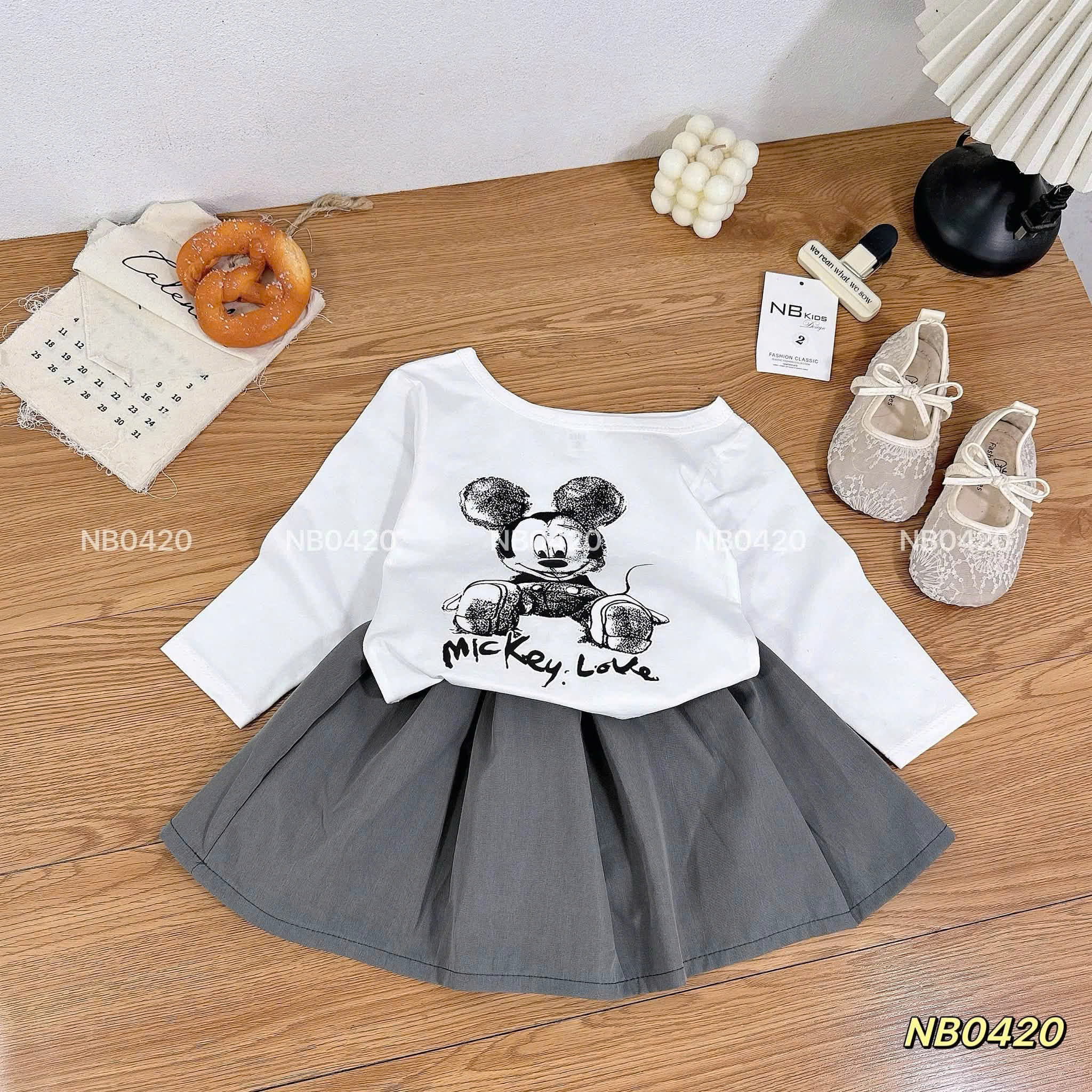 G933-Set áo Mickey cv kaki xám (10.27kg)