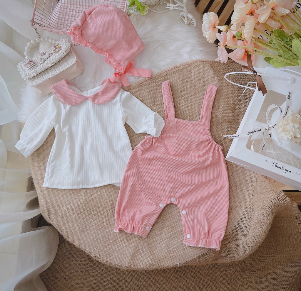 G065-Bodysuit 3 món áo yếm mũ hồng
