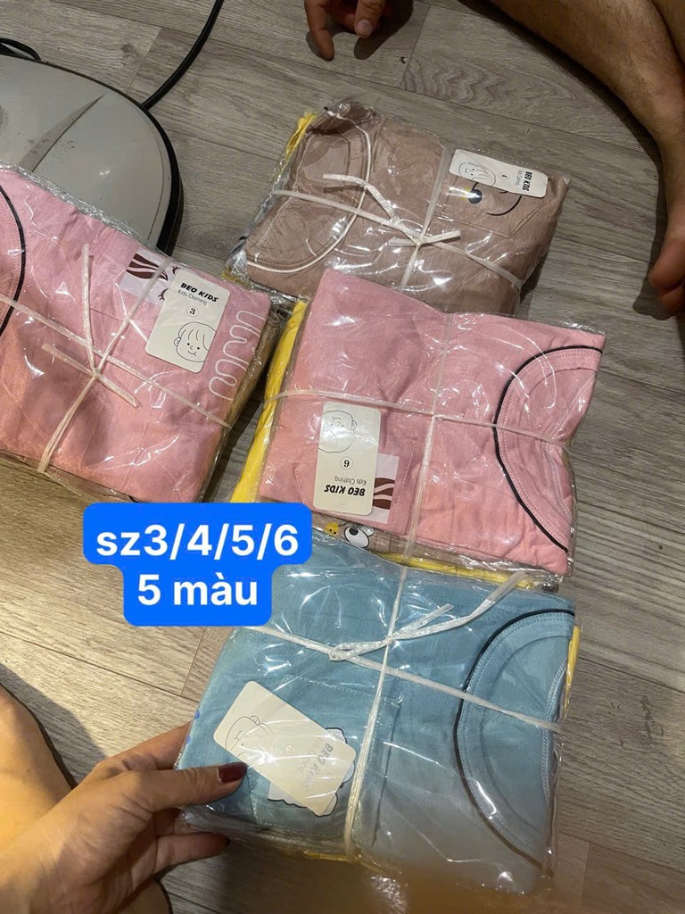 B595-Bộ dài thun lạnh viền cổ đen (08.15kg)