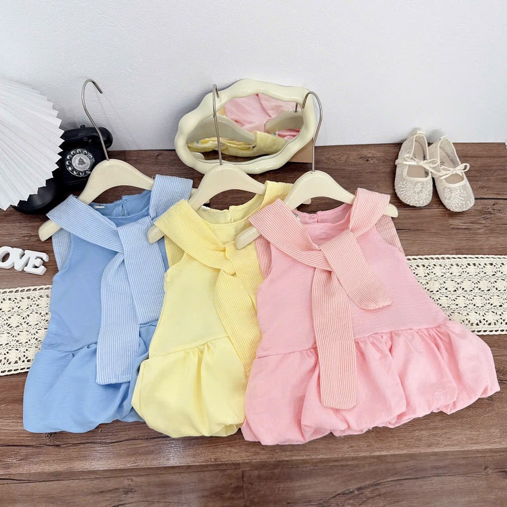 V405-Váy SN bí kèm khăn kẻ (08.24kg)