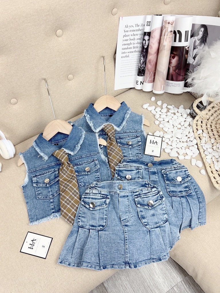 G080-Set jean rách sát nách bé gái