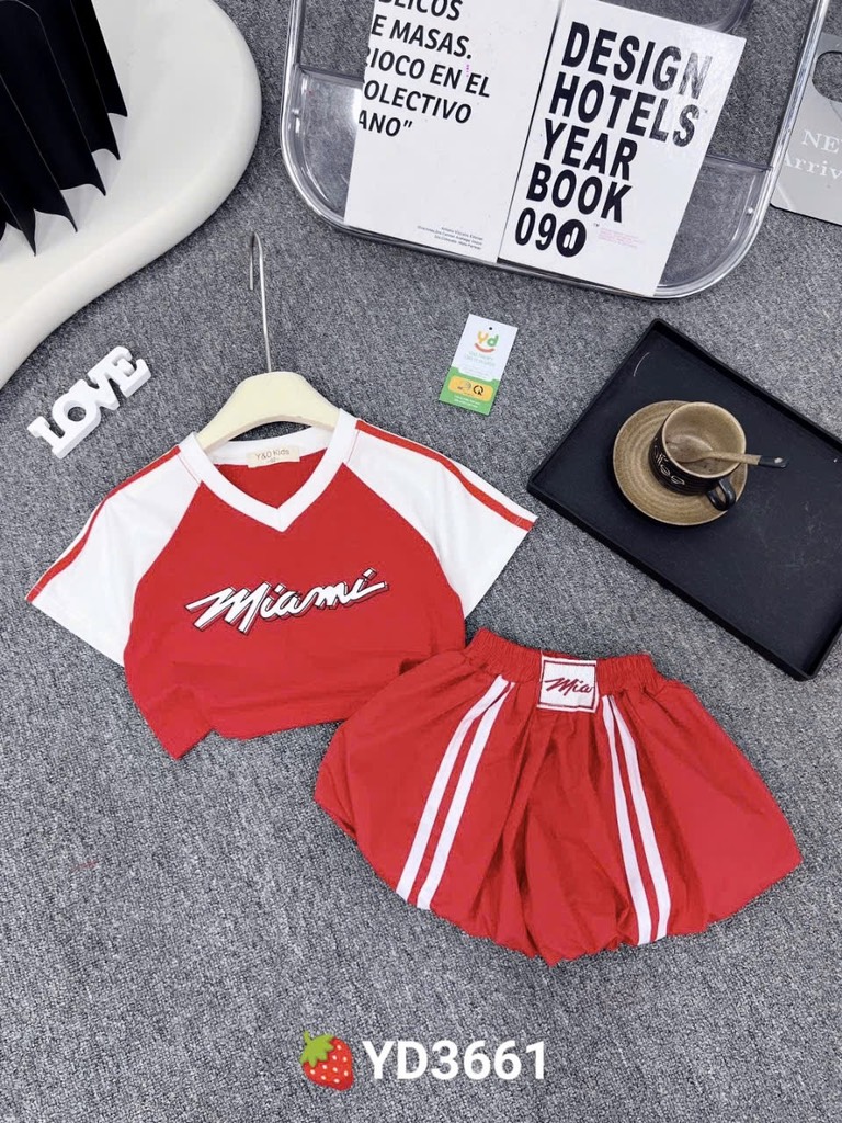 G571-Set áo cổ tim quần bí đỏ Miami (08.26.568)